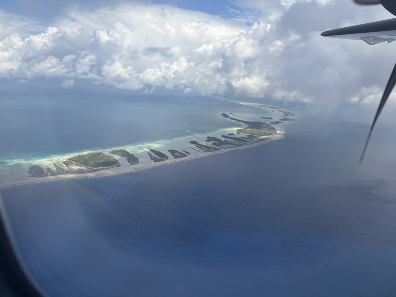 Flight to Rangiroa