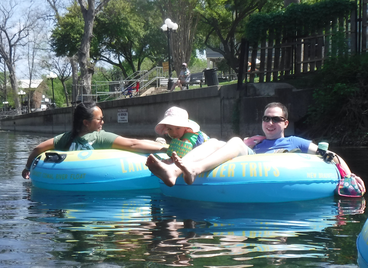 Float 03 - Tropical Family.png