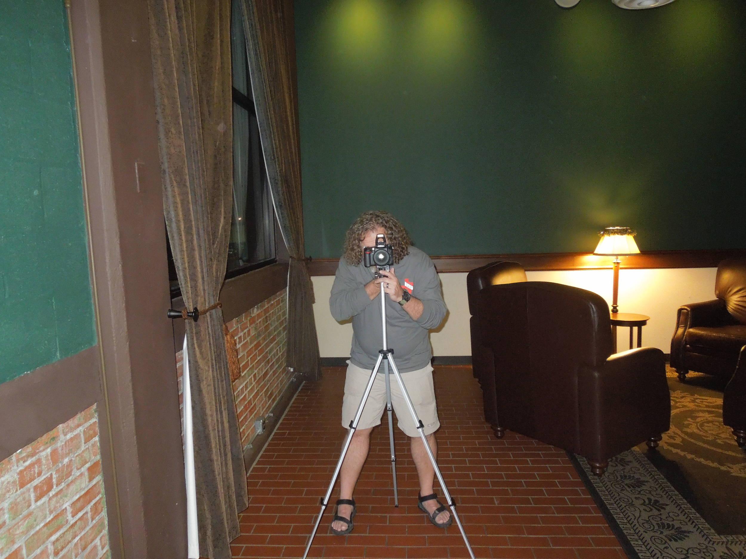 GWNDWN, photographer extraordinaire