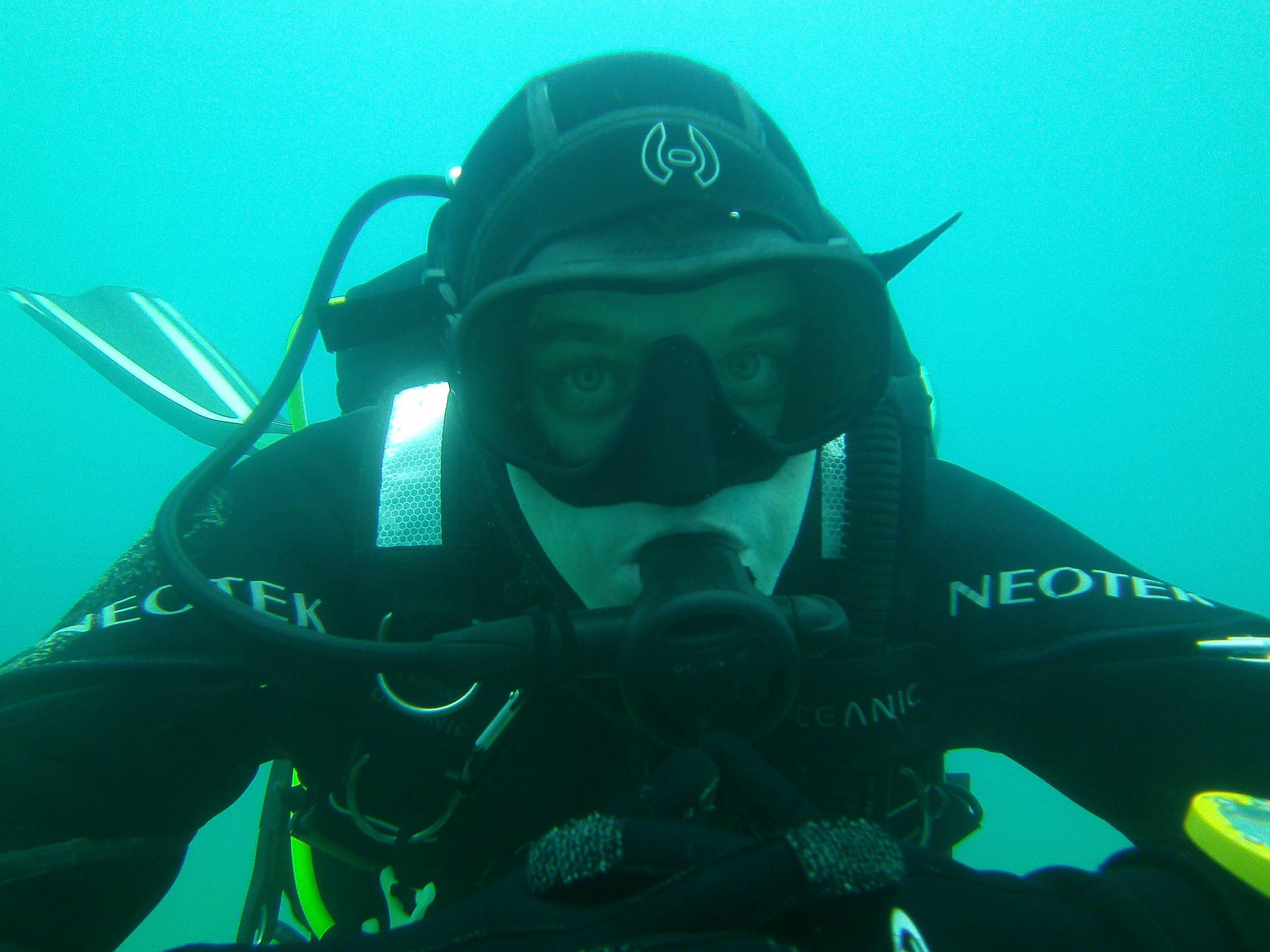 He won't get his pic taken above the water...