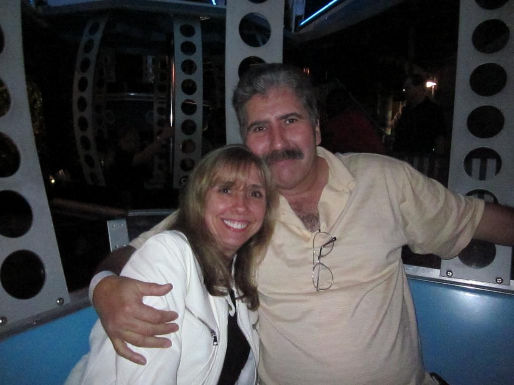 HiFaller wooing his gal on the Ferris Wheel
