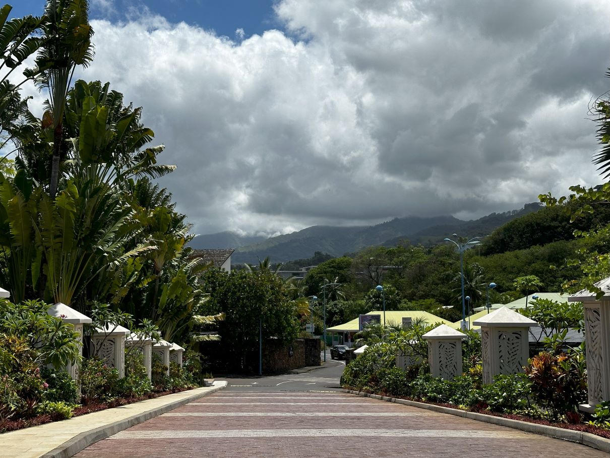 Hilton Hotel Tahiti - Mt. Orohena & Mt. Aorai