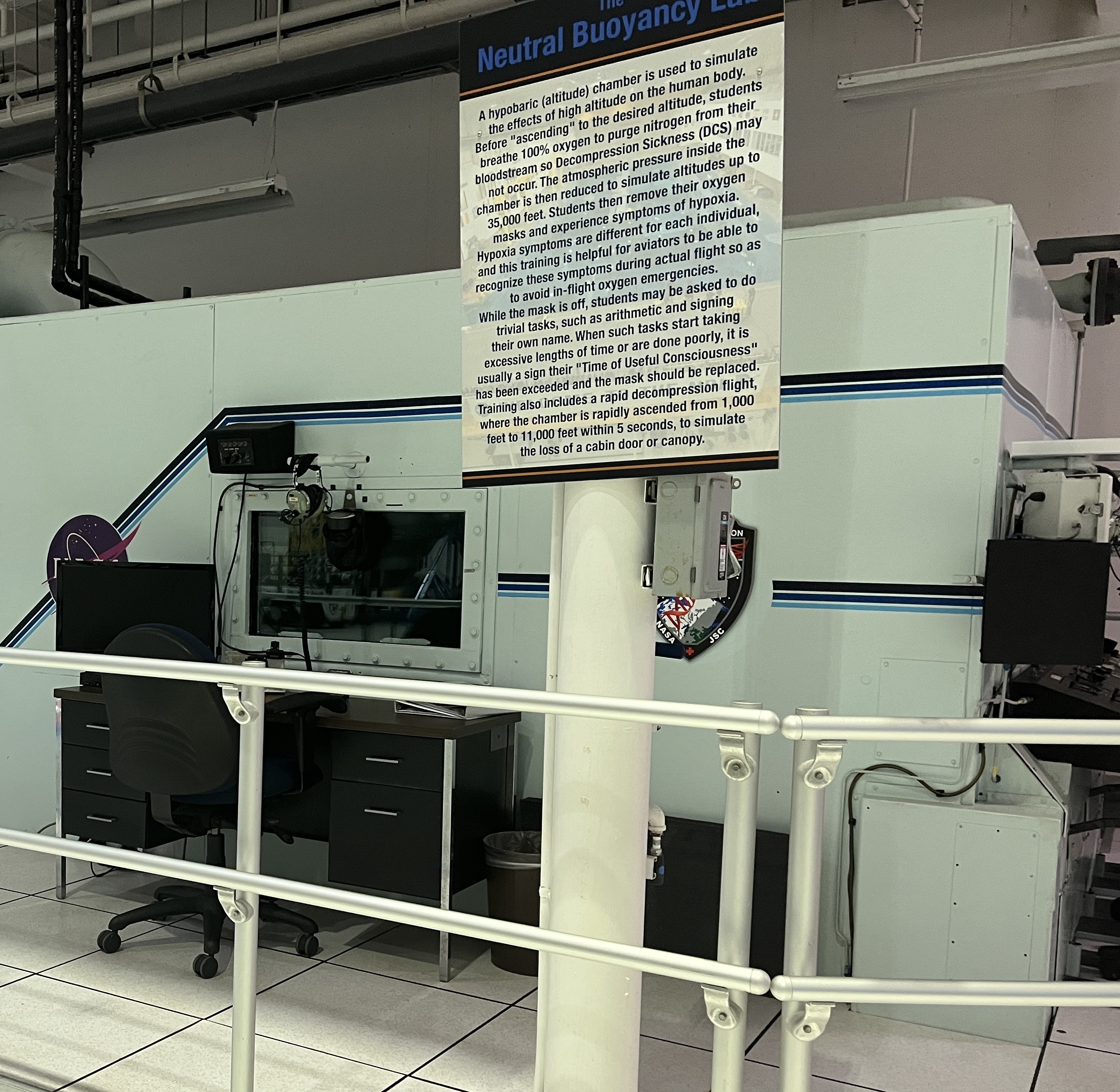Hypobaric chamber