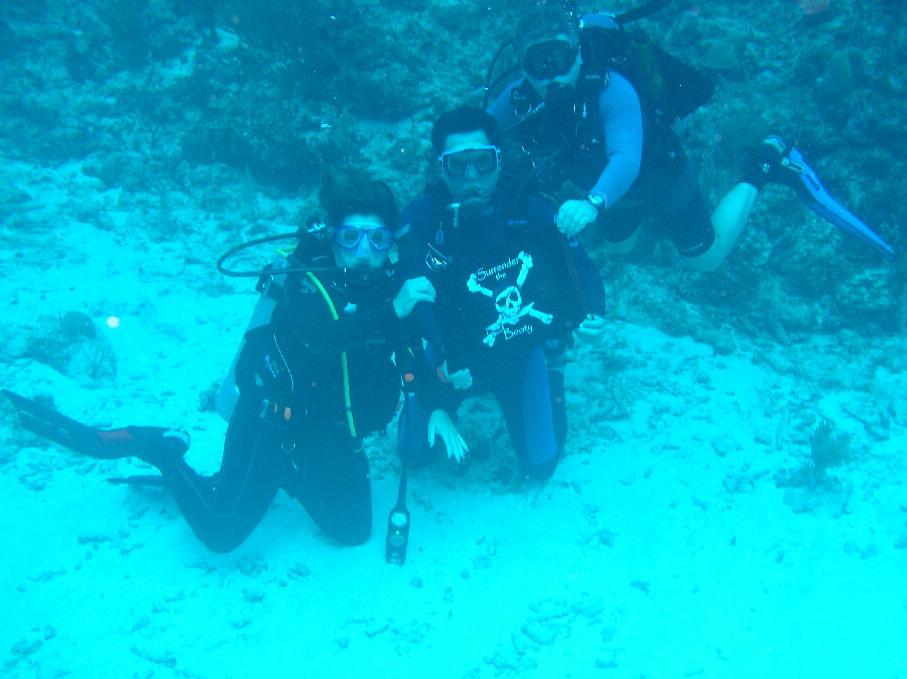 Just another CHUMmer in Belize