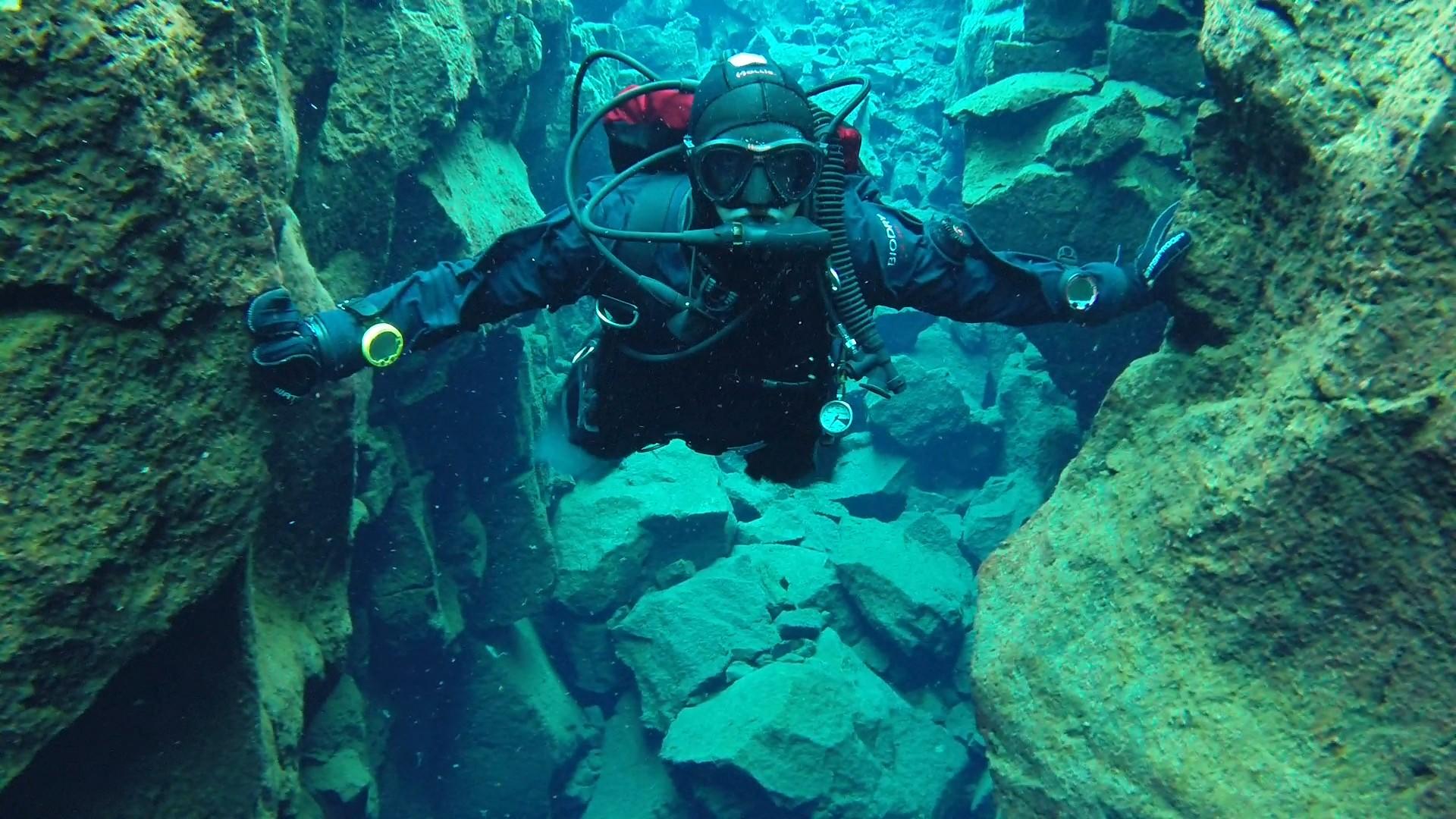 Legobloxs doing the plate thing