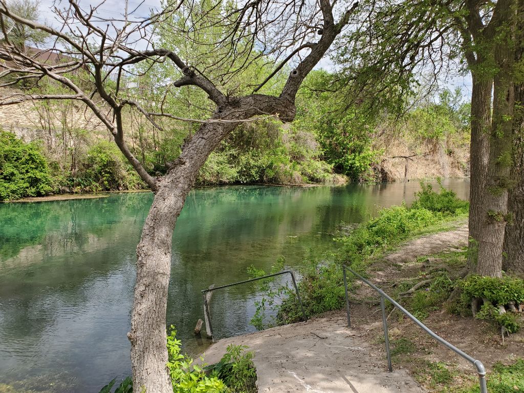 Post Weekend Calm - Comal 04