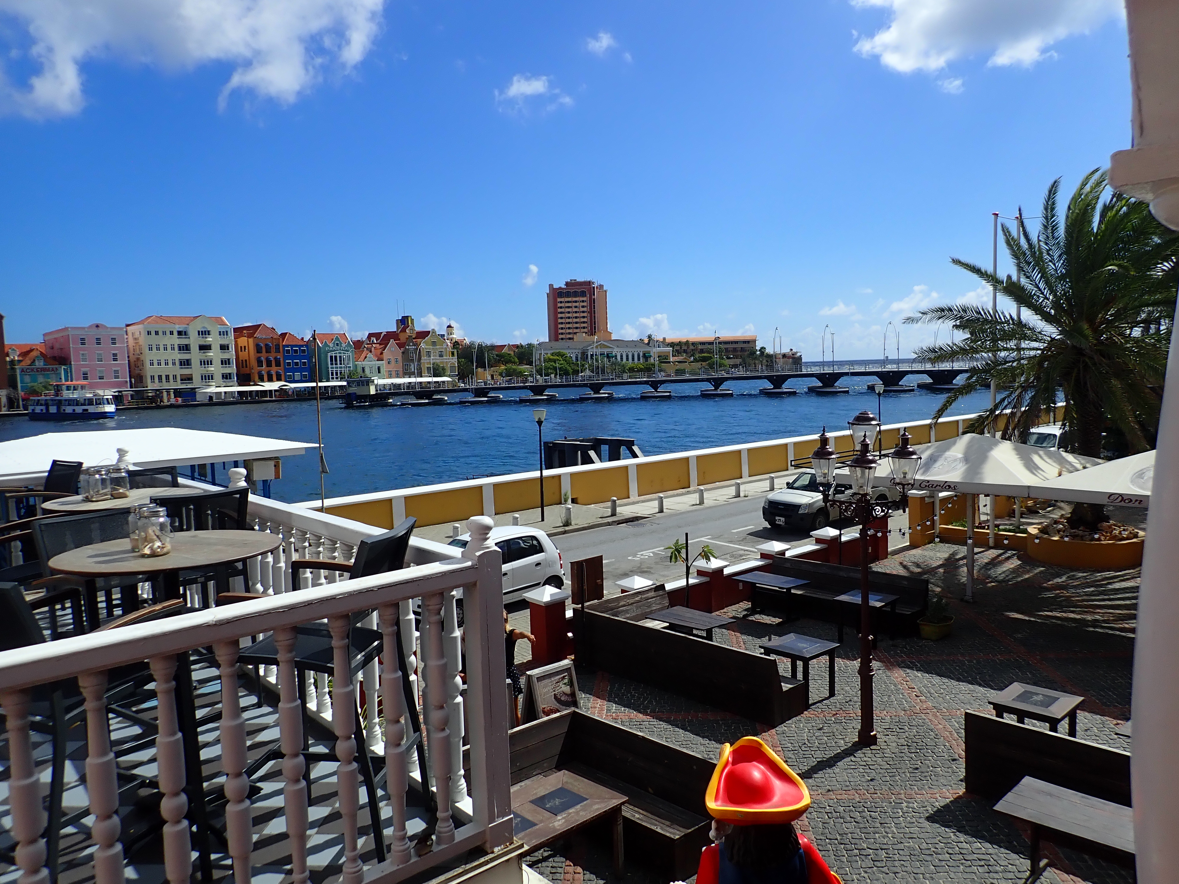 Queen Emma Bridge in action