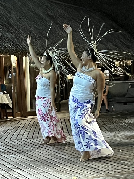 Rangiroa Polynesian show