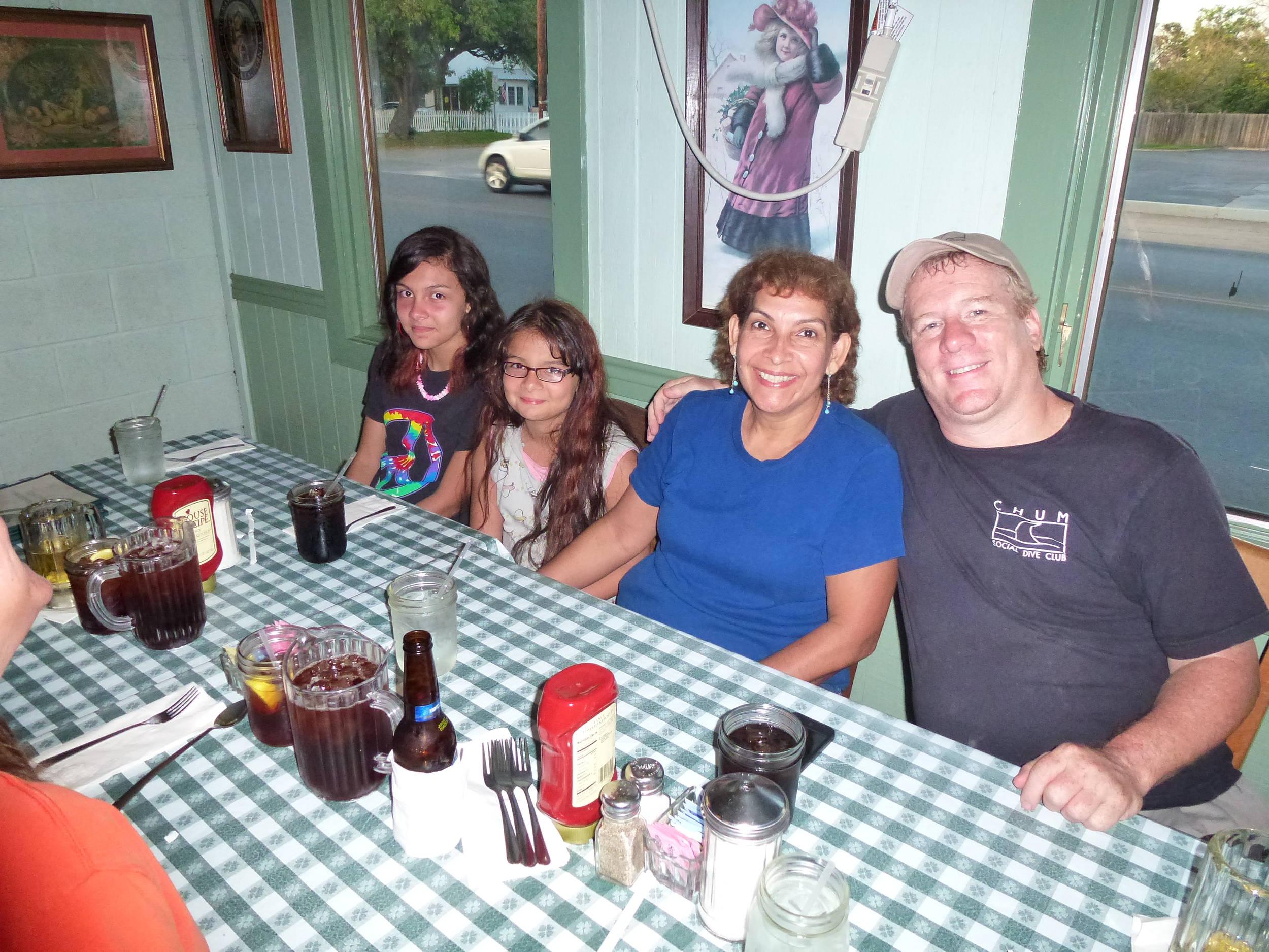 Reef and the Houndettes