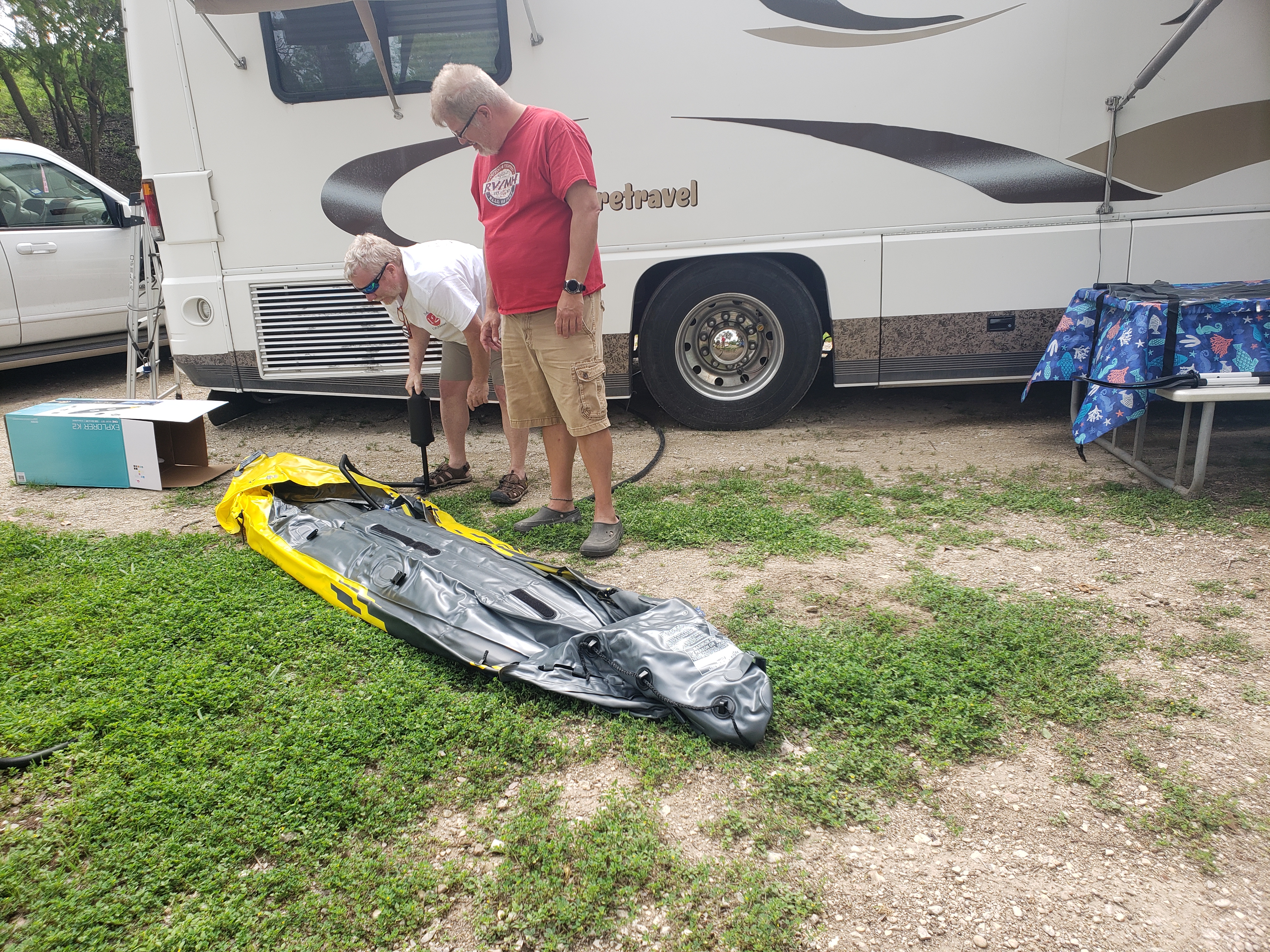 Reefhound and 24% contemplate the kayak