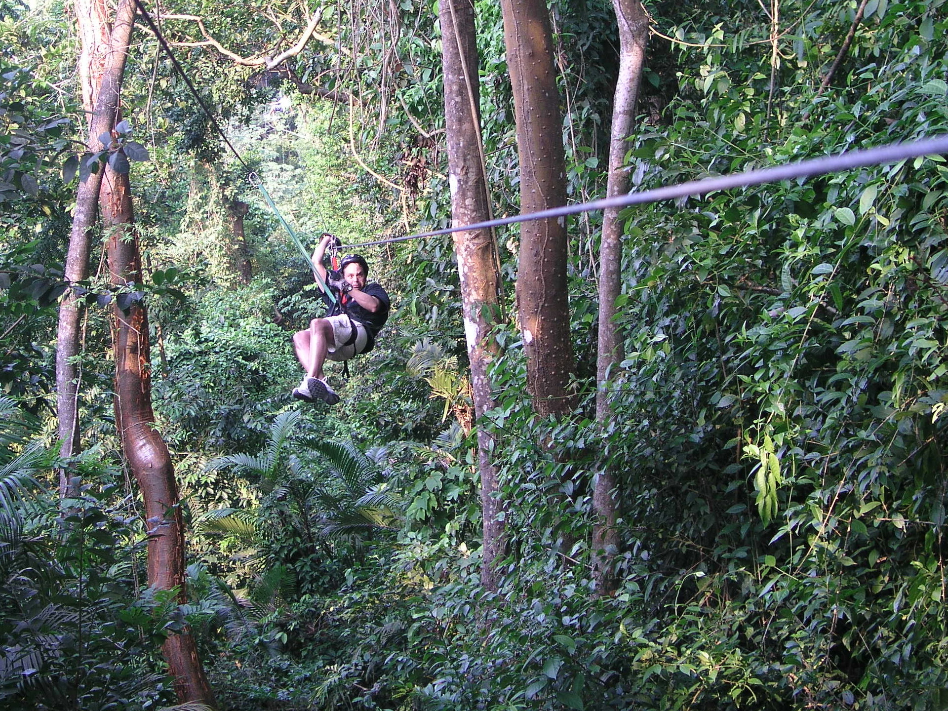 Roatan 2005 reupload