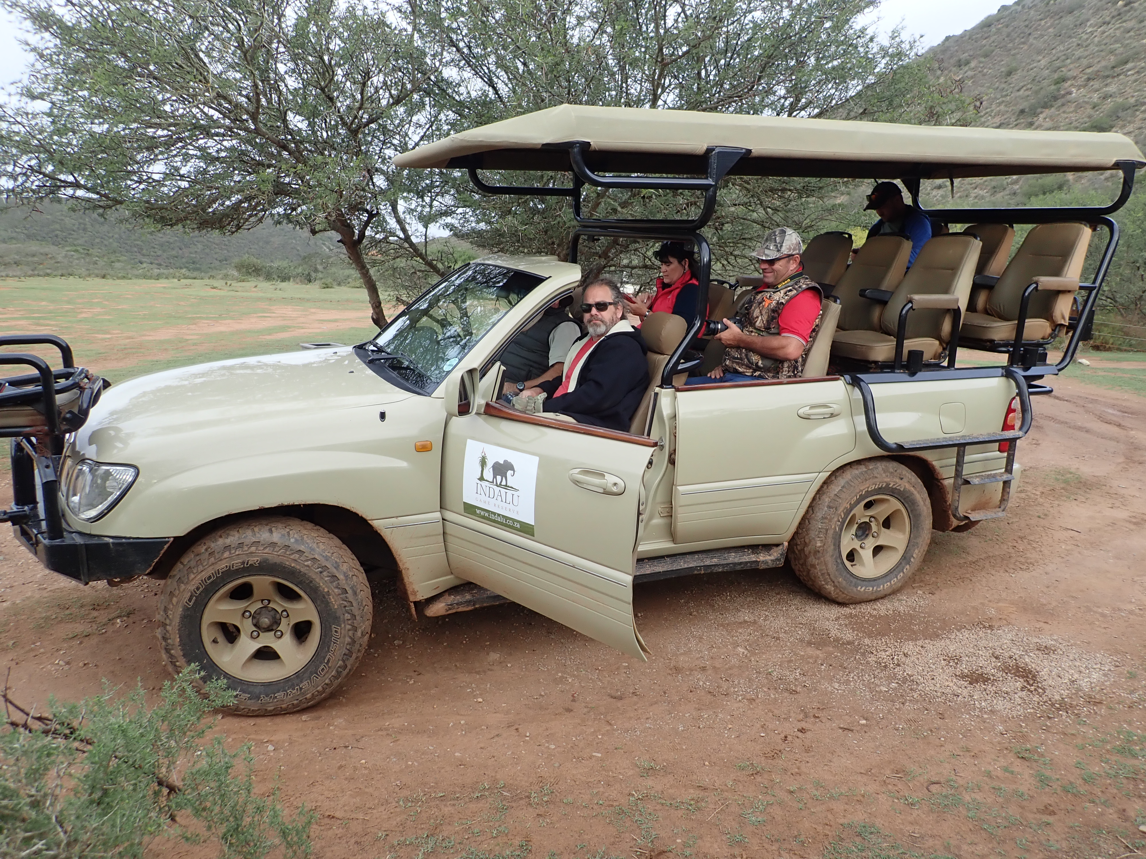 safari truck
