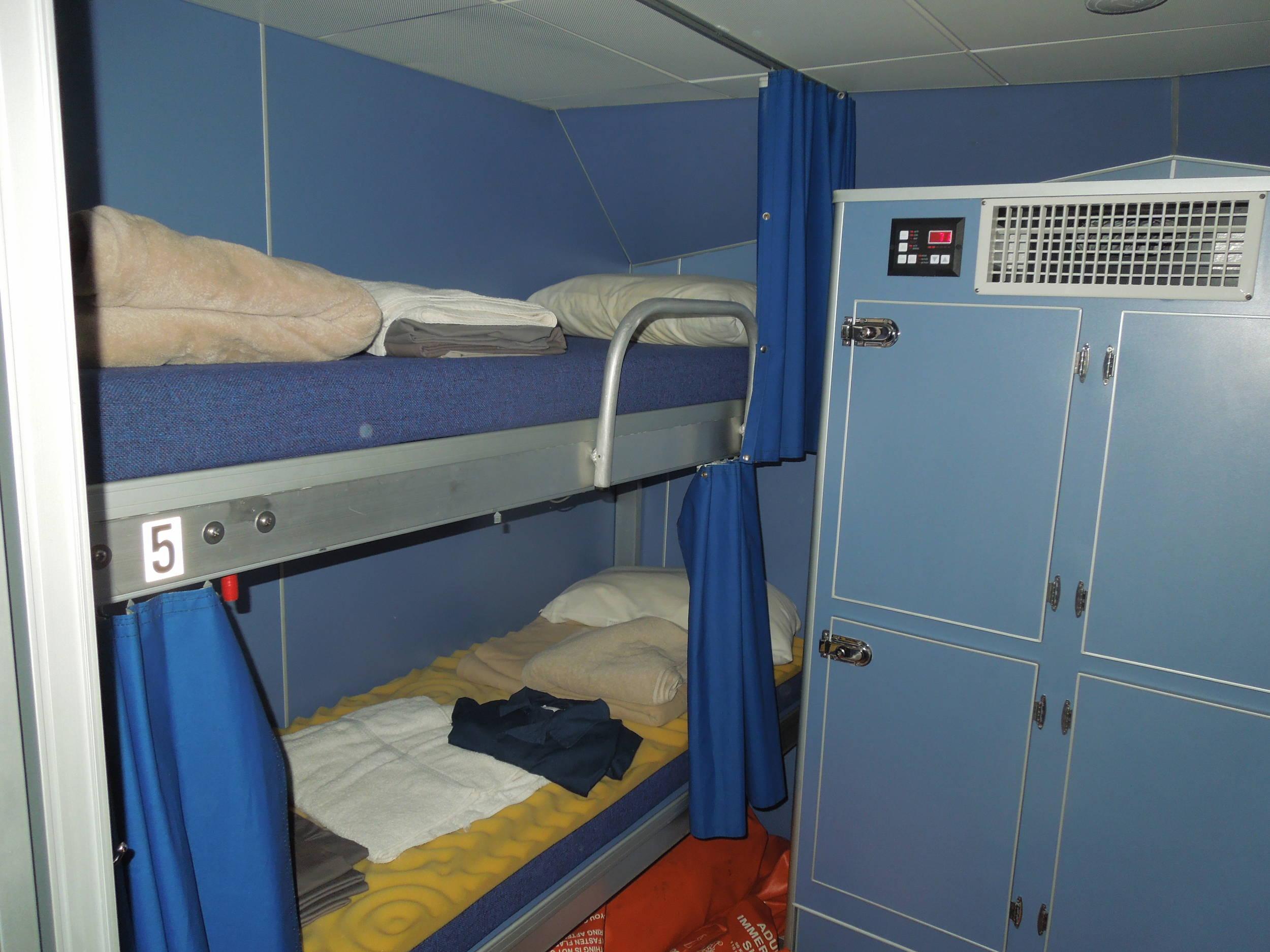 stateroom