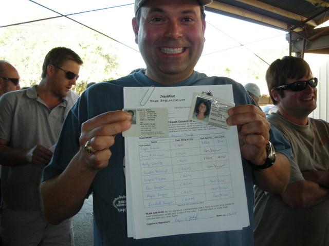 Sushi Boy checks in his team's divers - both of them