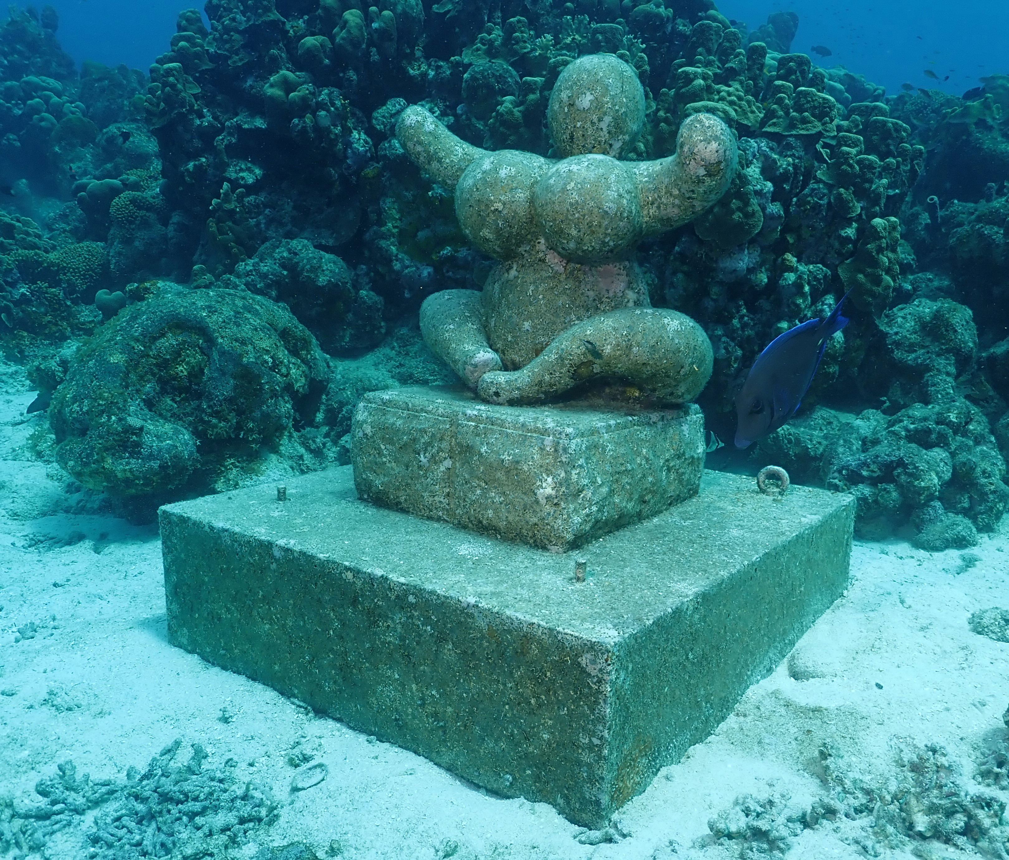 Underwater Chichi sculpture