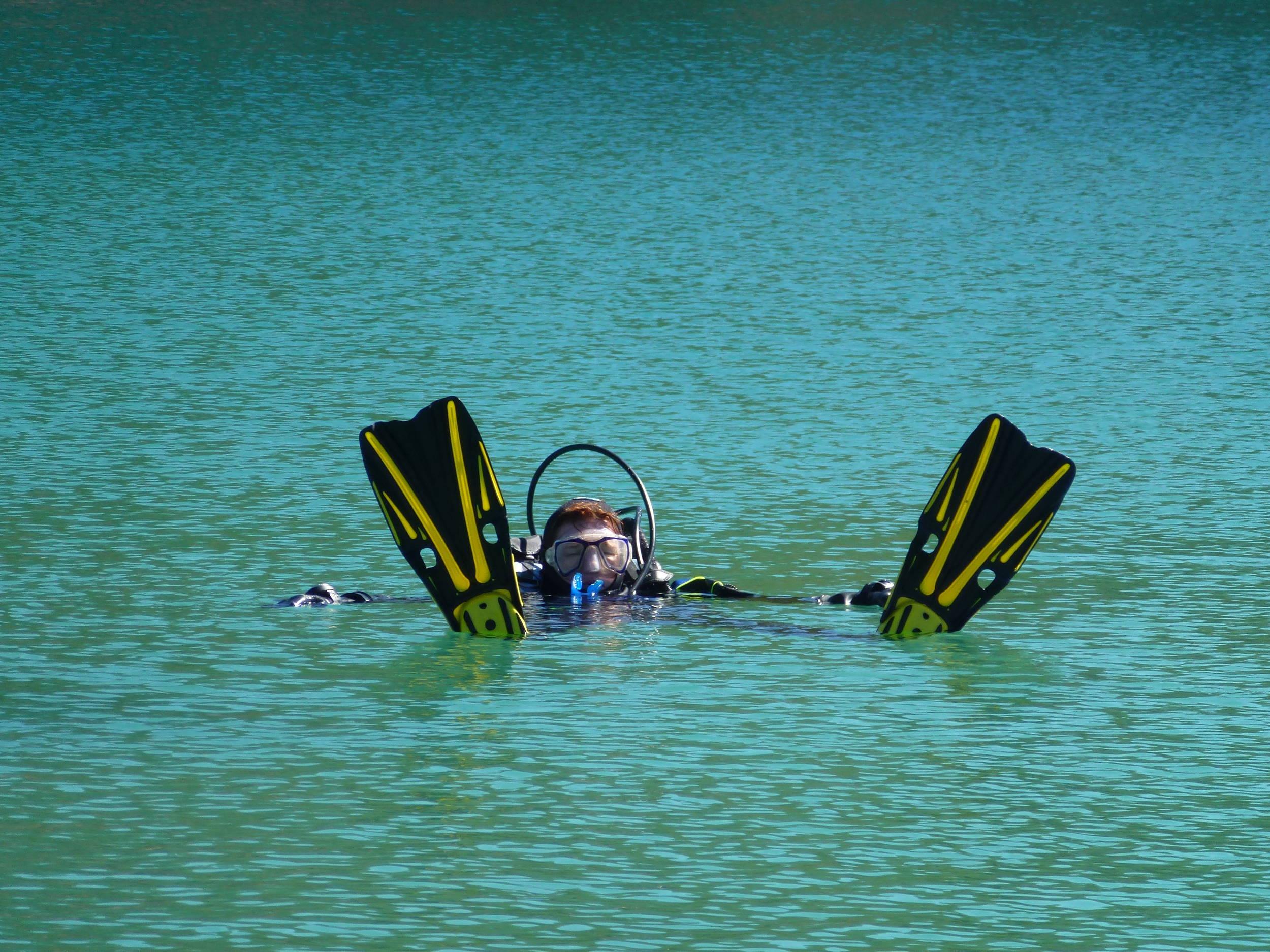 Vanessaarr chillin in the chilly water....