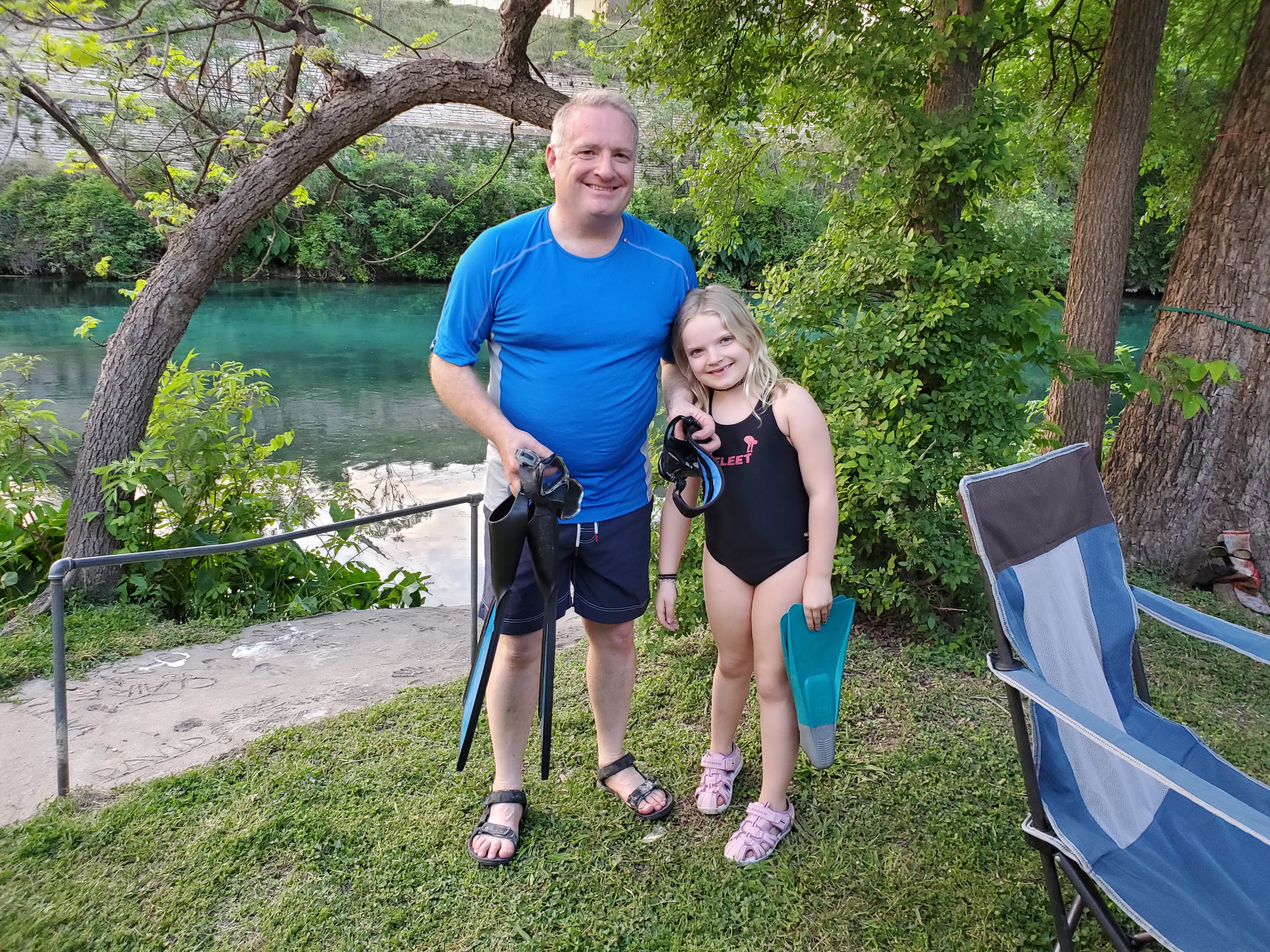 Volans & Vivi Ready For A Swim